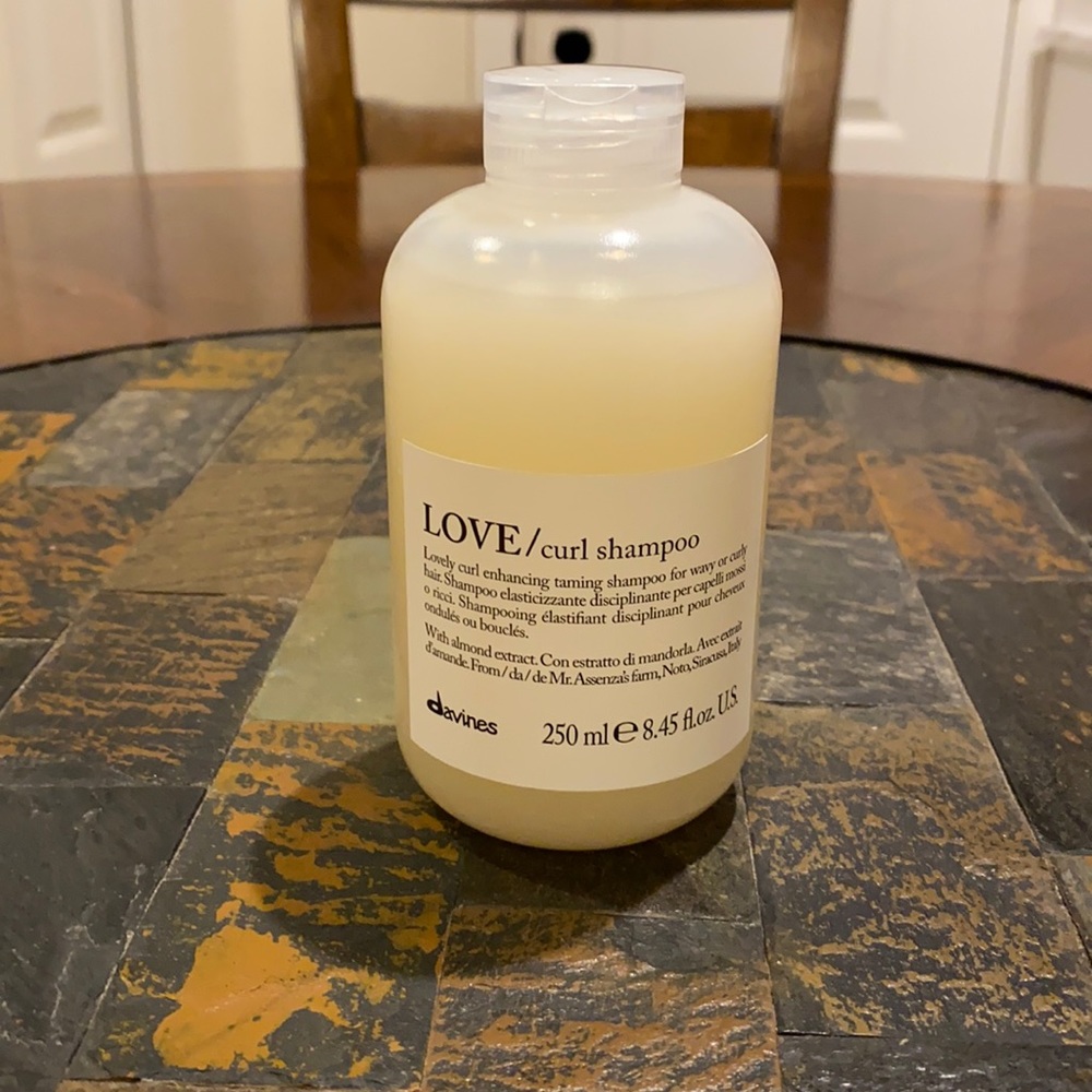 Davines Love Wavy or Curly Hair Shampoo 8.45 oz